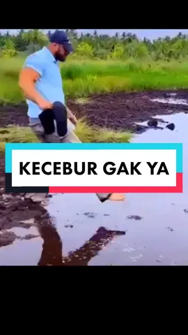 BULE KECEBUR #lucu #kocak #humor #lawak #bule #bulekecebur #ngakak #fyp 
