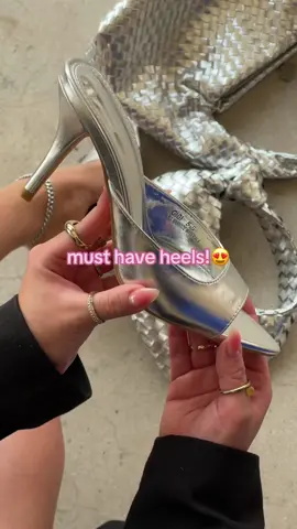 Chrome loving!😍🩶 #misslola #heelsaddict #heelslove #heelsyouneed #chromeheels 