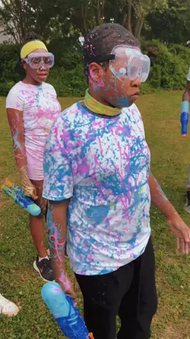 My wife organized this dope PAINT WAR for our sons bday party! Everyone enjoyed it and wants to do it again @Goblies Throwable Paintballs #paint #gobliesplaypaint #wayerguns #goblies 