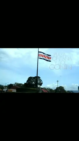 Los Ajenos y Gonin con este tune. Playa, montaña y sol música 100% nacional Costarricense.  #galeriamontesol #losajenos #gonin 