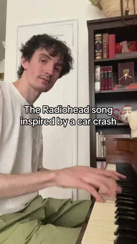 Only Radiohead would make a love song from a car crash experience #radiohead #drillep #stupidcar #thomyorke #okcomputer #piano 