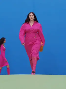 #yuminu For JACQUEMUS La Montagne #runwaywalk 