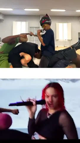 Motomami Live by ROSALÌA  the grammy award winning project  an immersive album presentation shot and premiered on smartphone format. To be able to create for Rosalía has always been a dream. But to be able to contribute to the motomami erra has been nothing but life changing. Thank you for trusting me with your special, dear, honest, fourth-coming, generational shifting, culture representing, iconic sounding, futuristic, GROUND BREAKING project Motomami.  To be able to choreograph a full album to be presented visually is something i have never done before. U were my first. 🤍  to many, 🥂  #MOTOMAMI  choreography / movement direction by your boi 😎🍾 directed by stillz, rosalia, ferran creatives ferran, pilli, myself, stillz, pilli everyone 🤍🥹🫂 assistant choreography @danielesibilli  dancers eddy soares daniel munoz danielle sibilli jaxon willard jal joshua antonio sponelli sam vazquez johann gonzales majnoon produced by canada productions #rosalia #motomami 