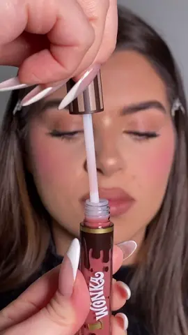 Simple & Sweet 🍩Here’s a quick glam tutorial using our Willy Wonka x SHEGLAM Collection! 🍫Shop yours before it’s gone again at SHEGLAM.com 🛍🛒(ID 11638351)  #SHEGLAM #SHEGLAMCrueltyFree #sheglamwillywonkacollection #makeuptutorial #makeup