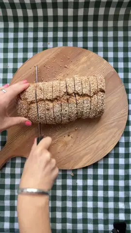 Cutting bread #asmr #cutting #bread 