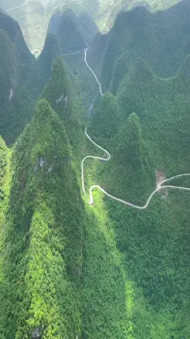 Mời tham quan Hà Trì bằng flycam theo các con đường xuyên núi nhé #TryItWithTikTok #nhactrungquoc #xuhuong #tiktok #canhdepthiennhien 