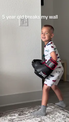 Someone get this kid a punching bag 😂 #fyp #kidsboxing #foryou 