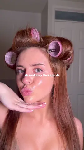 relaxxxx & watch me glam 😌☁️✨ #makeup #fyp #makeuptherapy 