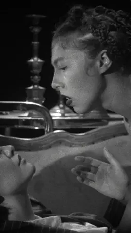 “JOSEPHINE” OUT JUNE 1st 🔗 in bio - Supported by Creative BC, the Province of British Columbia and the City of Vancouver @GRRRL Music @mothé  #indiepop #indierocker #indie #lgbtq #Pride #queer #somelikeithot #vancouverartist #singing #MentalHealth #music #musician #indiemusician #like #follow #musicaltheatre  #indieartist #vancouverindie #broadway #theatrekid