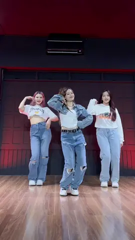 Lo tập đu trend nhanh quá quên lun cái vỗ tay :)) #blackpink  #bobodancestudio #vtvcab 