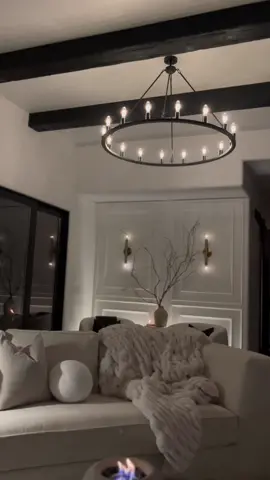 I can never get enough of this song.. or this time of night. So relaxing. Happy Monday 🤎🫶🤎 #livingroomdecor #homedecorideas #decorhomeideas #decorhomehome #cozyathome #neutralhomedecor 