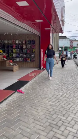 Como atrair clientes 🤣🤣 #rells #viral #trend #chinellus 