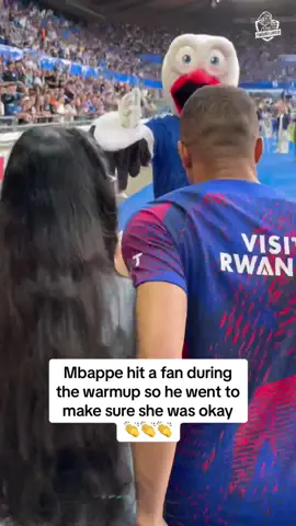 Touch of class from Kylian Mbappe 👏 (IG: footballogue_off) #sportbible #sports #football #Soccer 