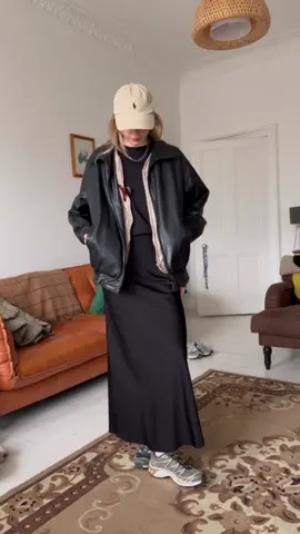 This is how @Hannah Keenan  styles her XT-6 ✔️  #salomon #salomonsportstyle #StreetStyle #StreetFashion #streetwearbrand #salomonxt6shoes #salomonxt4 #salomonxt6skyline #gorpcore #gorpcorefashion #style #sneakers #sneakerheads 