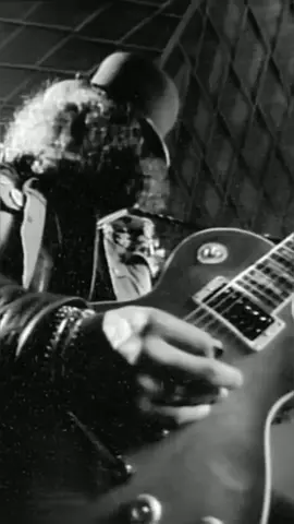 Guns N' Roses - Sweet Child O' Mine (1988) 🤟 