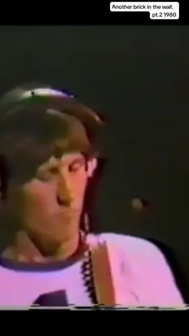 Another brick in the wall pt.2 live 1980. #pinkfloyd #davidgilmour #rogerwaters #1980 @Roger Waters 