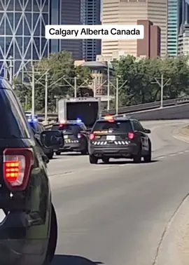 This was what really happened yesterday in Calgary Alberta, tons of police are chasing one truck... Calgary officer shoots and kills 2 suspects on Memorial Drive... . . . . #Calgary #yyc #police #alberta #gangster #canada #canadian 