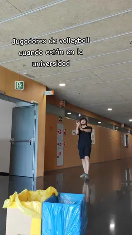 #voleibol#volleyballworld #volleyplaya #voleibolfemenino #voleynica #voley #voleysala #carlour #volleytiktok #voleiboltiktok #fypシ゚viral #foryou #parati #jugadordevoleibol #volleyballplayer              Como jugar al voleibol - Mejorar salto vertical - Mejorar recepción en voleibol - Como jugar voley playa - Día como jugador de voleibol 