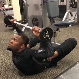 What is he training for? 😂 (Credits: @mohamedsoumah97 & @soltoesengulov on Insta) #gymfunnyvideos #gymmemesofficial #fitnesscomedychallenge #workoutmems #exercisememes #trainmeme #trainingmeme 