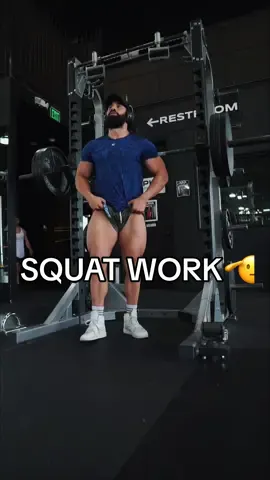 Replying to @chewpa_mibergaa squats slowly becoming comfortable again, don’t forget the secret stuff👀 #squatworkout #legdays #fortnite #GymTok #foryou 