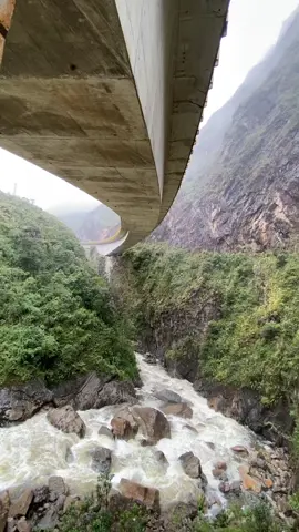 #viaducto #ingenieria #puentes #colombia #concreto #paisajes #rio 