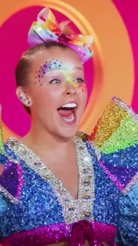 COCONUTS 🧉🧉 @RuPaul’s Drag Race @JoJo Siwa #coconuts #drag #dragqueen #rupaulsdragrace #dragpreformer #dragrace #lgbt #gay #comedy #rajahohara #lipsync 