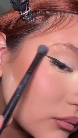 soft glitter 2day <3 #grwm #eyemakeup #fyp 