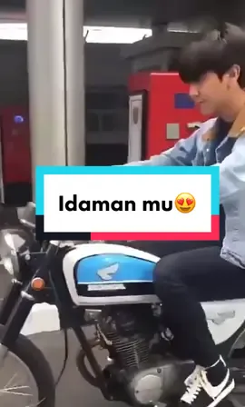 Full jadi idaman nih,ngga cuma motor nya yang ganteng kalo ini mah🤩 #cb #cbmotor #fyp #motorcbindonesia #cbindonesiaclub🇮🇩 #cbmotortua #jshcb #dilan #dilanmilea #dilancb #cbdilanmilea #dilan1990 #iqbaalramadhan #iqbaal 