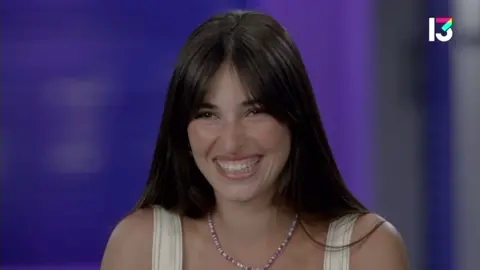 אז אתמול בערב התחלתי חוויה חדשה בחיים שלי  חוויה כיפית שונה מצחיקה ומיוחדת  אני רוצה להגיד תודה למשפחה שלי שתומכת בי ולא עזבה אותי לרגע עד הלום  מקווה להצחיק אותכם לרגש אותכם ולעשות לכם רק טוב על הלב כמו שאני יודעת  וכמובן ללמוד על עצמי ולהתבגר  ואלה הילדה שלי שאני הכי אוהבת אותך בעולם הכל בשבילך יפה שלי תדעי שאמא אוהבת אותך הכי בעולם ותמיד תיהיה שם בשבילך ולמענך בהכל  אנחנו נעשה חיים כשאחזור ואני יודעת שאת בידיים טובות  בהצלחה לכולנו ורק בשורות טובות ❤️🧿  #ליןאלפי #האחהגדול #האחהגדול2023 #bigbrother 