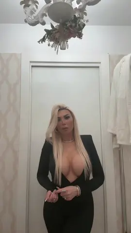 #andiamoneiperte #voliamoneiperteeee #VideoTikTokItalia #perteeee #blanco #blanco 