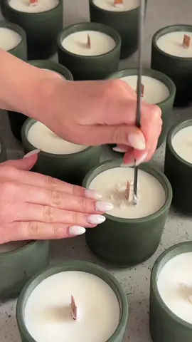 Did you know pure soy wax can cause little airpockets underneath the surface of a candle due to how it shrinks as it cools? Even though I make a custom wax blend with coco, apricot, and soy, I still get the sink holes, but I would not have it any other way because this blend gives my wooden wicks the most perfecf burn. #candles #candlesinkholes #asmr #fyp #candletok #soywax #woodwick #woodwickcandles 