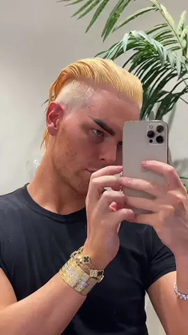 From brassy to classy @Wella Professionals  #toner #platinumblonde 