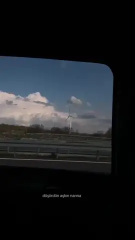 düşürdün aşkın narına #şarkı #keşfet #kesfet #sarki #fyp #düşürdünaşkınnarına 