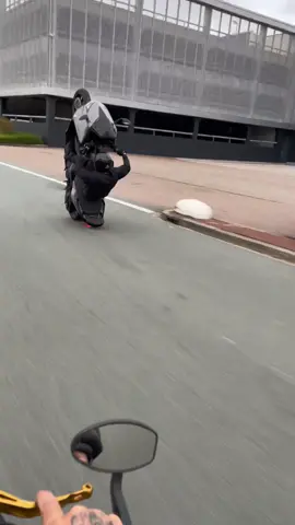 Easy work✅ #yamaha #tmax #tmax530 #tmax560 #tracer #tracer9gt #amsterdam #bikes #bikelife #Feliciano #arai #stunt #fake #fakevideo  This video is filmed on a private closed road. Performed by trained professionals. Don’t try this at home. 