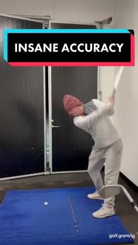 He nailed this 🏌️‍♂️👏🏼 (Via golf.gram/ig) #golf #insane #accuracy #wow #trick #cantbelieveit #watchthis #men 