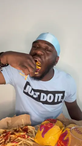 Replying to @cjgotnext2 McDonald’s Hot N Spicy 😋😋 - #mukbang #fyp #asmr #foodtiktok #mcdonalds 