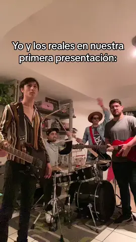 #humor #rockband #musicosentiktok #bandmeme #fyp #newrockstars #viraltiktok #guitar #bass #drummer #vocalist #fypシ #rocketmiller 