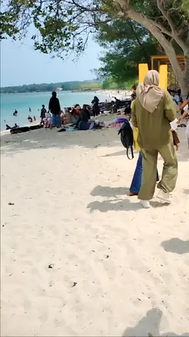 buat prank hiling ke pantai #StoryPantai #PantaiHealing #HolidayVibes #BeachTikTokVideos #lautpantaiselatan #trendfotodipantai #Pantai #StoryPantaiEstetik #balibeach 