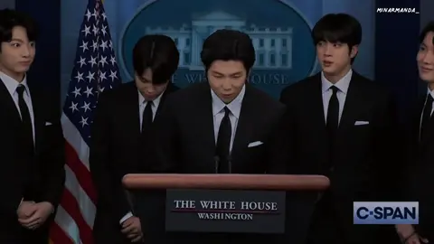 proud of you uri leader! kalo RM jadi presiden, army siap2 jadi Ibu negara ya😊#rm #namjoon #bts_official_bighit 