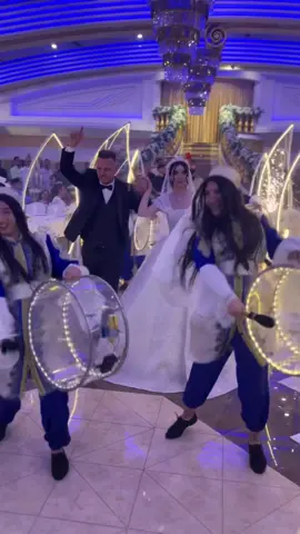 عرسان الهنا مع فرقة الارمني ❤️#عريس #عرس #للأفراح #االمناسبات #فرقة #رام_الله #عرب #قاعة #حفلات 