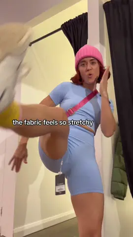 Come shopping with me at @STAX. Take a guess at what i chose?  #shopwithme #staxofficial #activewear #tryon #sydneylife 