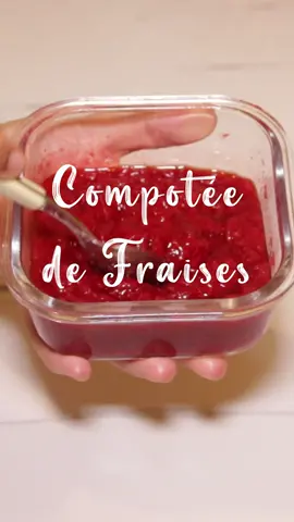 Recette avec des fraises abîmées  🍓 #fraise #fraisier #fraisierfacile #fetedesmeres #fyp #recette #antigaspi #recyclagechallenge #pourtoi
