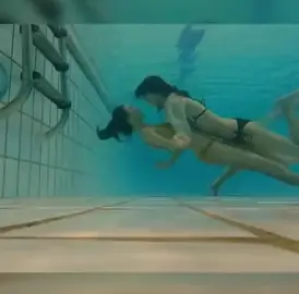 Trên giường không thích thích dưới nước zị hả á. Tranh thủ học bơi thôi🙄🙄🥴🥴#🏳️‍🌈🏳️‍🌈🏳️‍🌈🏳️‍🌈 #glbt🌈 #lovelesbian #geii #báchhợp_lgbt_gei🌈 #lesbian #couplegei♥️ #geii_bách_hợp #lovegirl #lesbian🌈 #lovelesbian👭🌈❤️ #🌈❤️ 