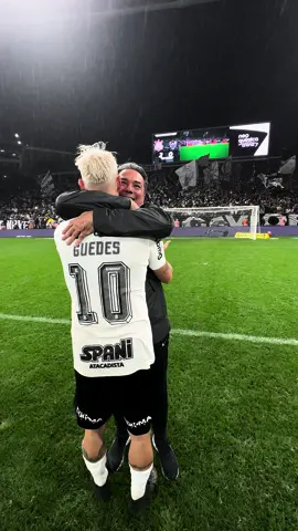 RÓGER!!! 🗣️🫂 #VaiCorinthians #TikTokEsportes #TorcidaTikTok #Timão #RógerGuedes