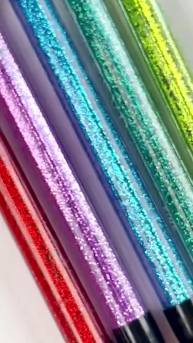 Making my own glitter pens! #glitterpens #glitterpen #crafty #crafts 