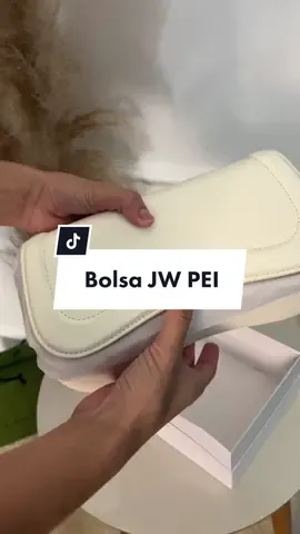Cupom 12% OFF: BR23rata #jwpeibrasil #jwpeiofficial #bolsafeminina #bolsabaguete 