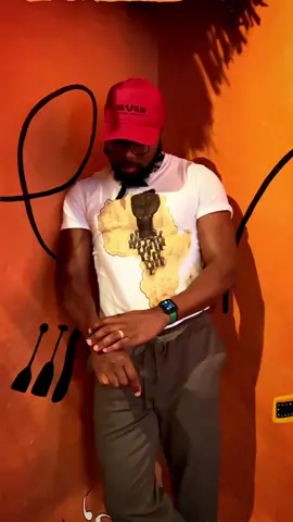 African fashion style men 😎✌🏾 Follow for more style inspo: 👉🏽 @Marlon | Lifestyle Coach  #africanoutfit #fashiontiktok #fitcheck #outfitcheck #mensfashion #fashiontok #africanfashionuk #africanfashion #blackmenfashion 