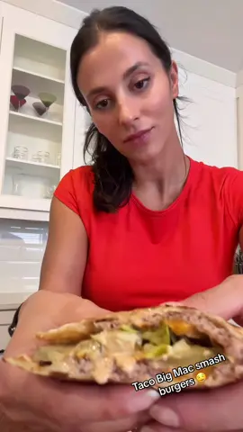 Trying th viral taco big mac smash burgers 10/10 and so easy to make