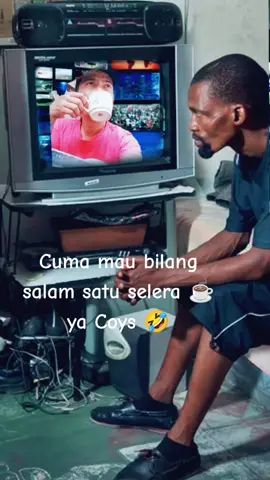 #StorySecangkirKopi #KontenHiburan #videotiktokkocak #minumkopi #seruputkopihitammu #KumpulanStoryNgopi #kopipahit #suasanakopi  Salam satu selera ☕