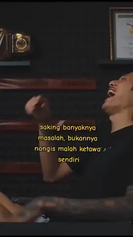 saking banyaknya masalah, bukannya nangis malah ketawa sendiri#xyzbca #sadstory #storytime #lakilaki #sad 